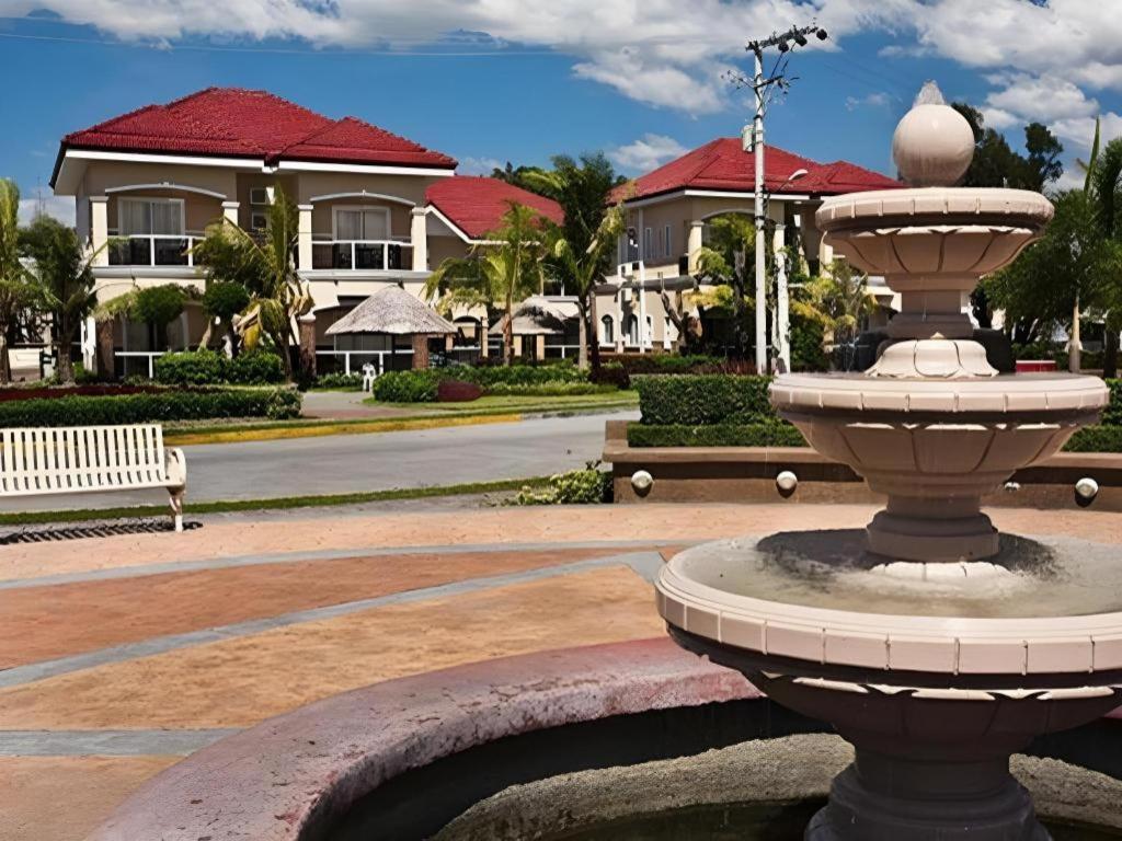 Moonbay Marina The Villas Olongapo Bagian luar foto